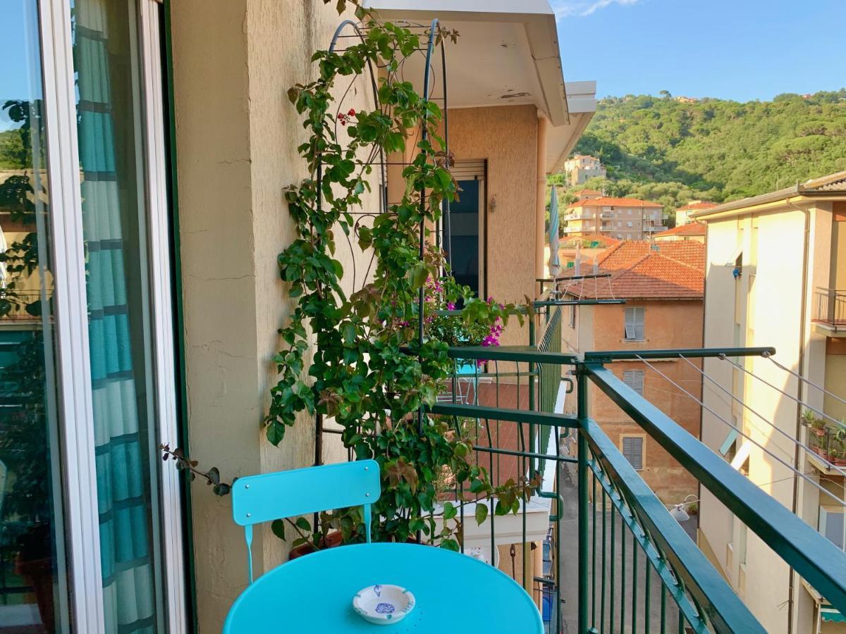 Biker'S Blue Cove Appartement Finale Ligure Buitenkant foto