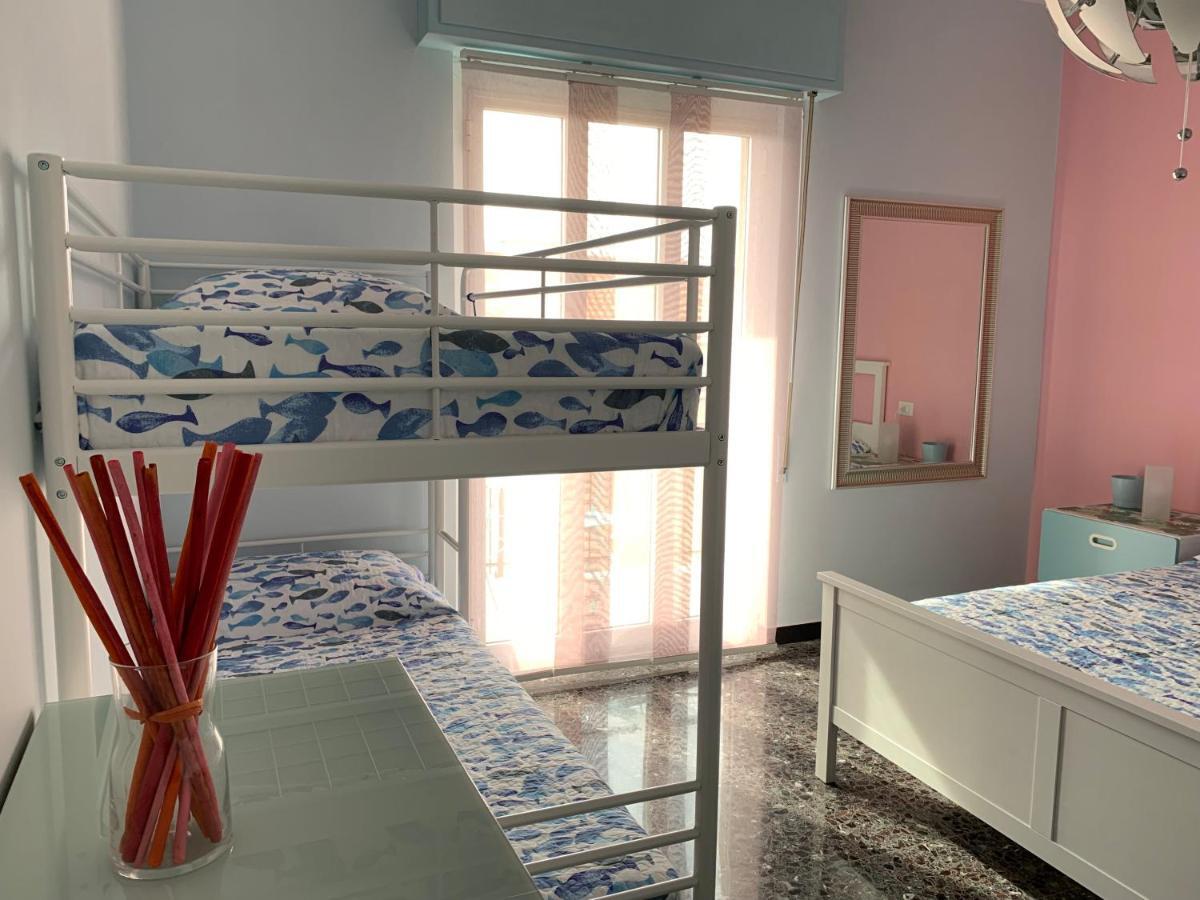 Biker'S Blue Cove Appartement Finale Ligure Buitenkant foto